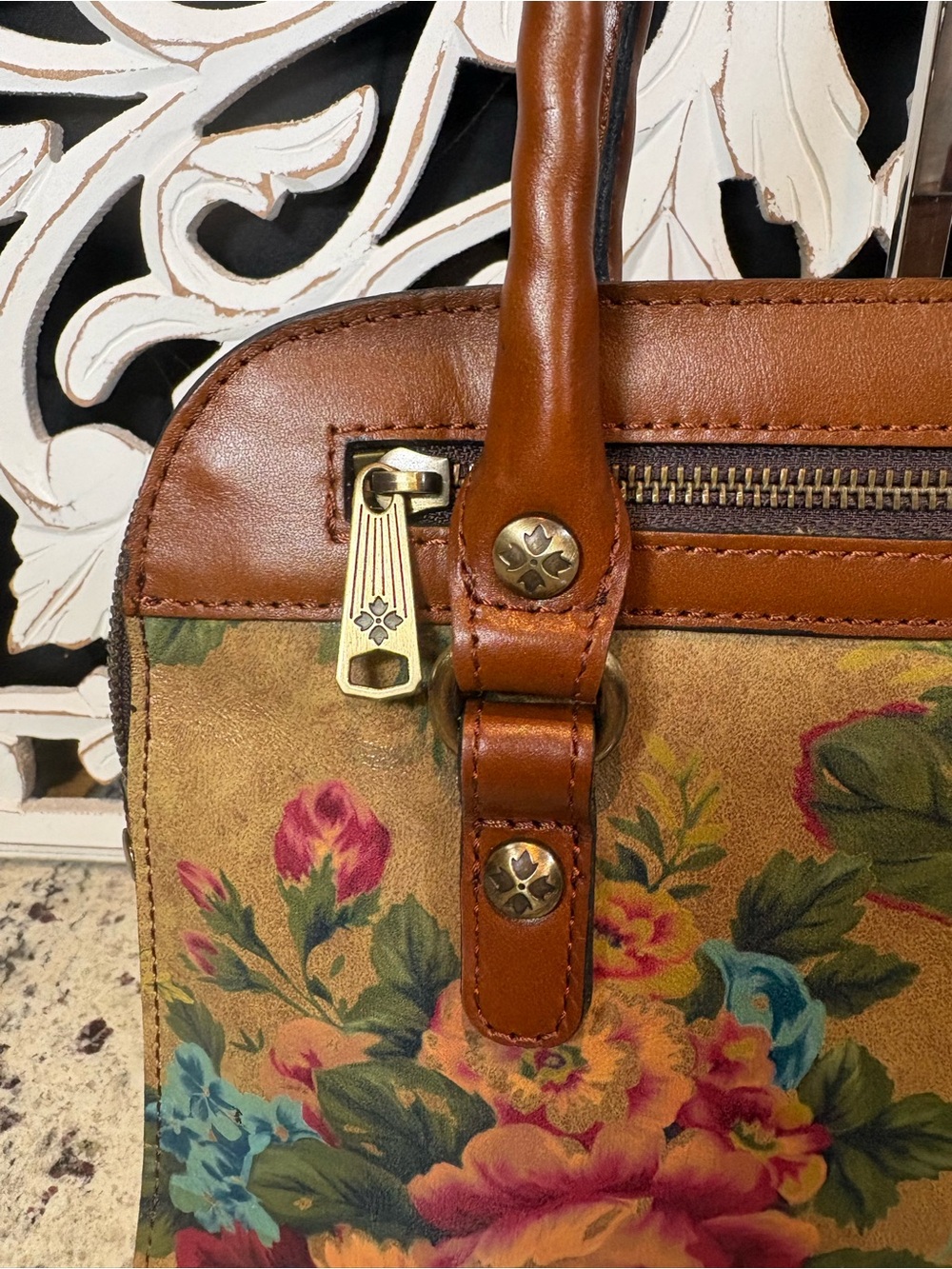 Patricia Nash Calvi Leather Satchel Handbag in Vintage Victorian Garden - Picture 5 of 16